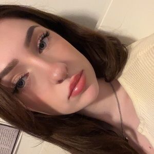 Meet your Posher, Hailey